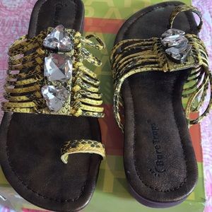 Bare traps sandals with crystals looking stones nwt